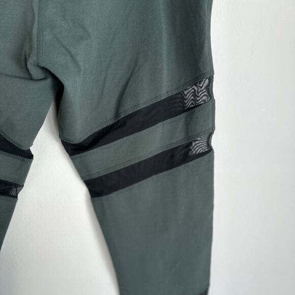 Zella women’s medium green/black leggings - Picture 4 of 7